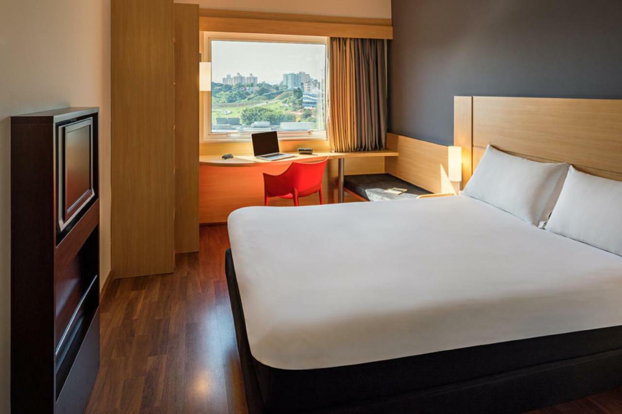 Ibis Sao Jose Dos Campos Colinas Hotell Exteriör bild